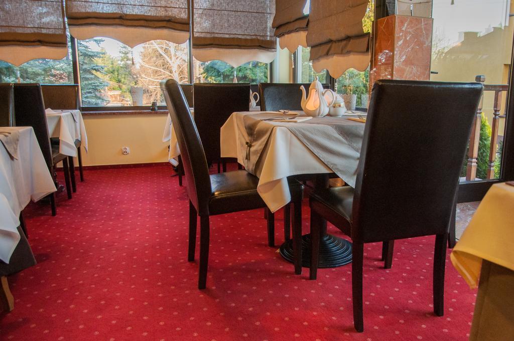 Hotel Rypsowka Нови Сонч Екстериор снимка